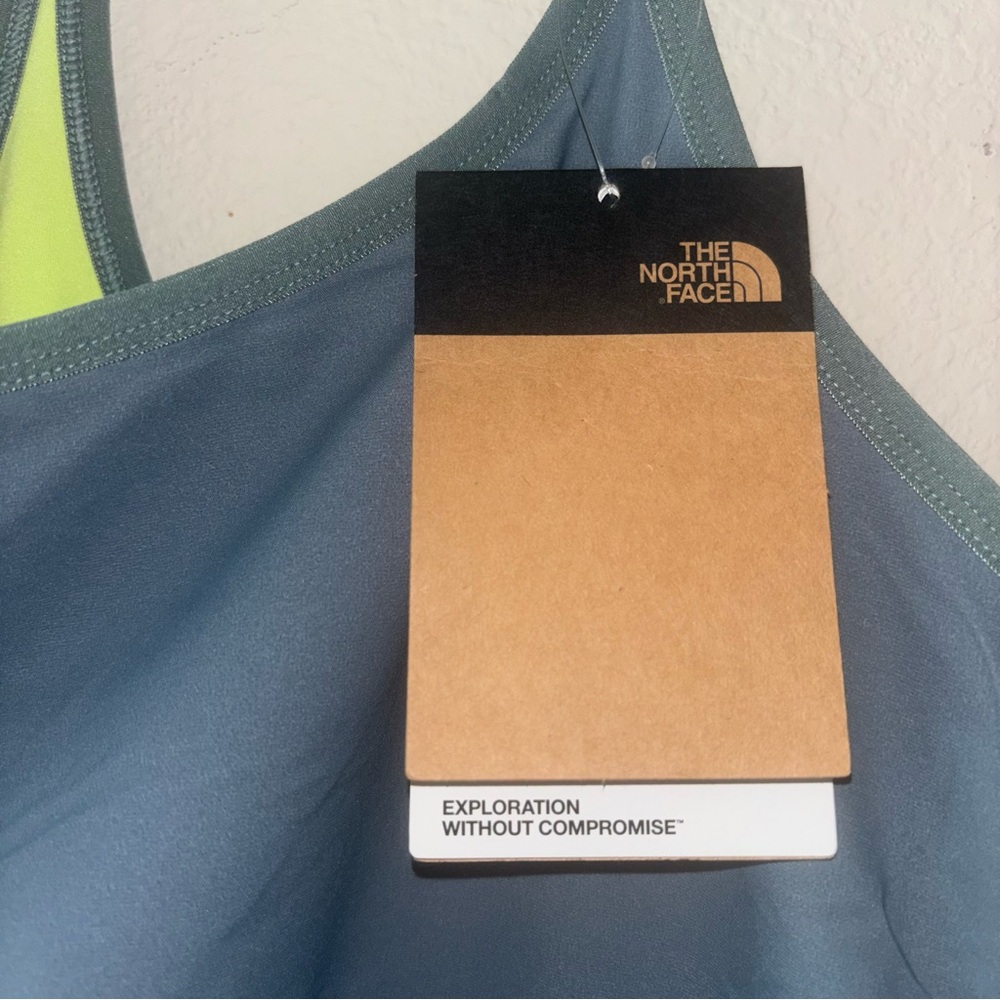 The North Face Teal Tank with neon lime interior, size XLarge - Picture 3 of 6